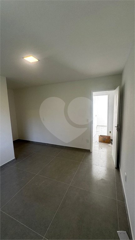Casa à venda com 3 quartos, sendo 1 suíte, no condomínio Parque Guará, Rio de Janeiro - RJ