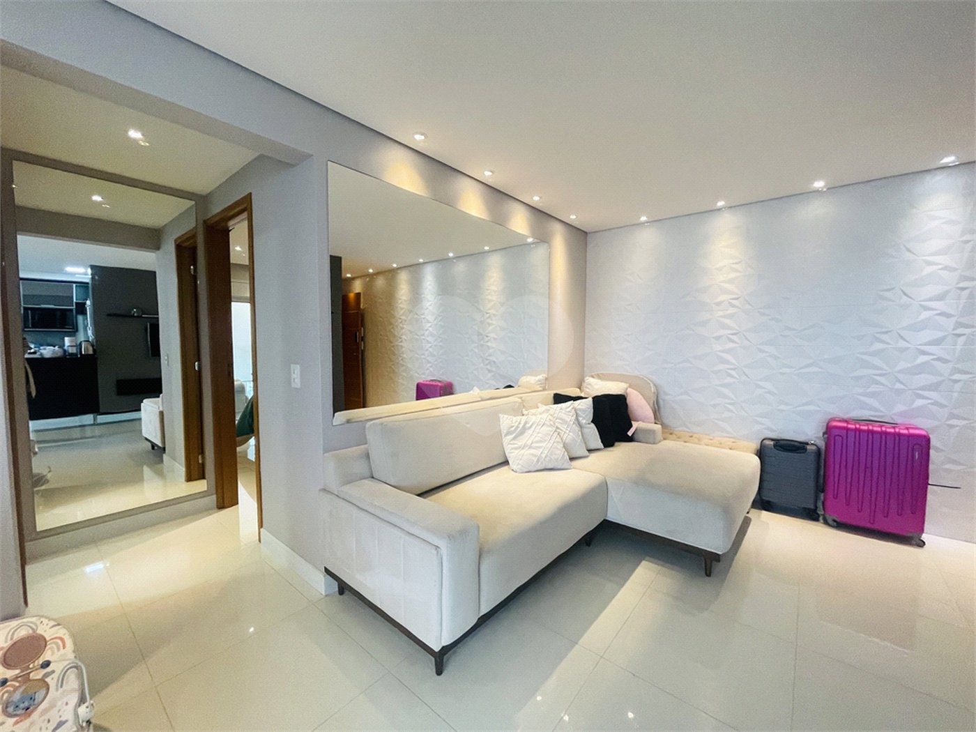 Apartamento à venda com 2 suítes em Vila Scarpelli, Santo André, SP
