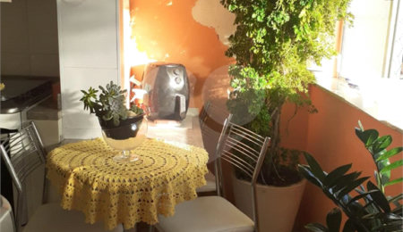 Apartamento à venda com 3 quartos, sendo 1 suíte, em Campo Belo, São Paulo, SP