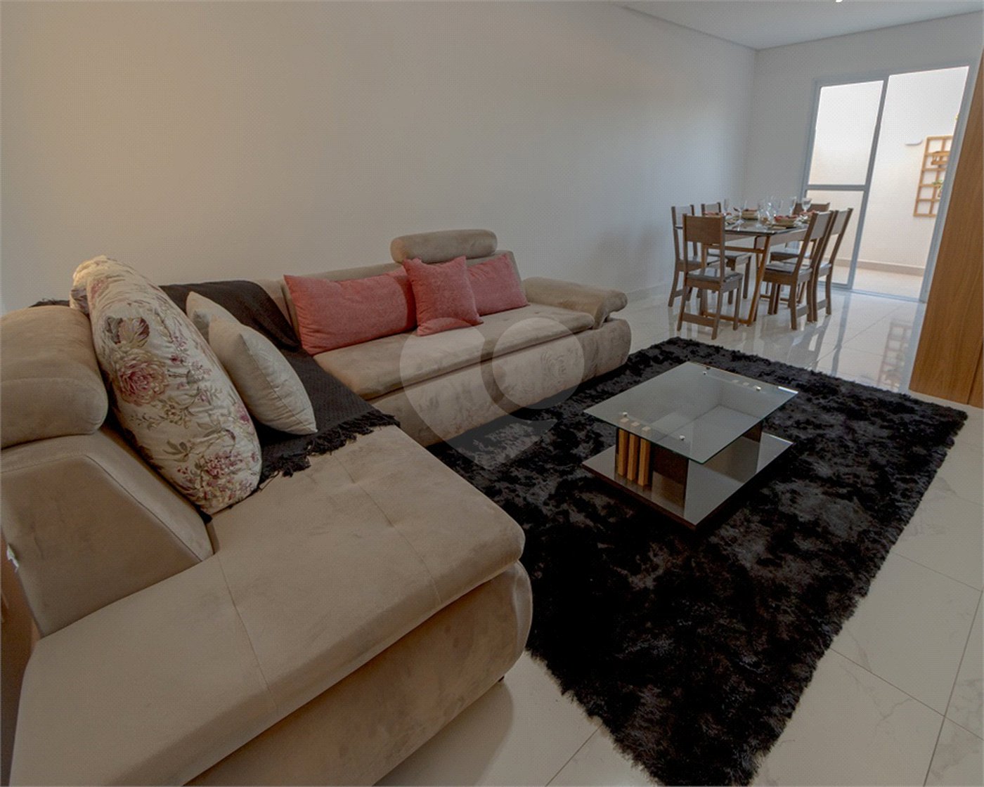 Casa à venda com 3 quartos, sendo 1 suíte, no condomínio Residencial Américo de Figueiredo, Sorocaba - SP