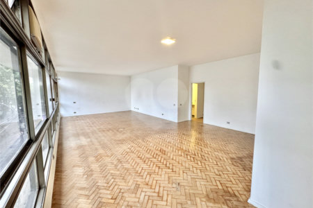 Apartamento à venda com 4 quartos, sendo 1 suíte, em Lagoa, Rio de Janeiro, RJ