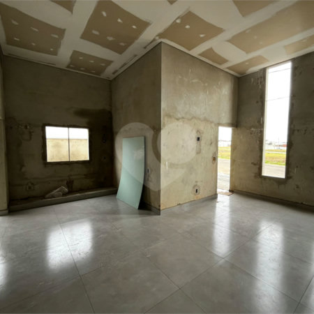 Casa à venda com 3 quartos, sendo 1 suíte, no condomínio Residencial Tivolli, Itapetininga - SP