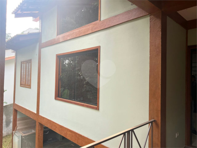 Sobrado à venda com 3 quartos, sendo 1 suíte,  em Serra da Cantareira, Mairiporã, SP