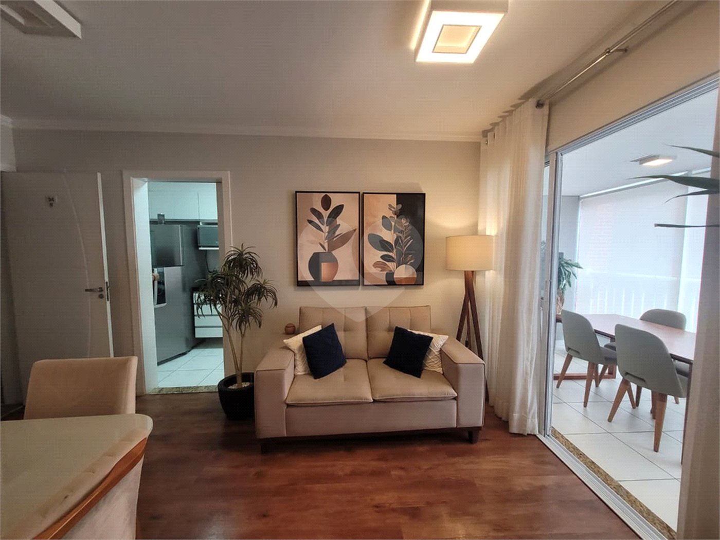 Apartamento à venda com 2 quartos, sendo 1 suíte, em Parque São Domingos, São Paulo, SP