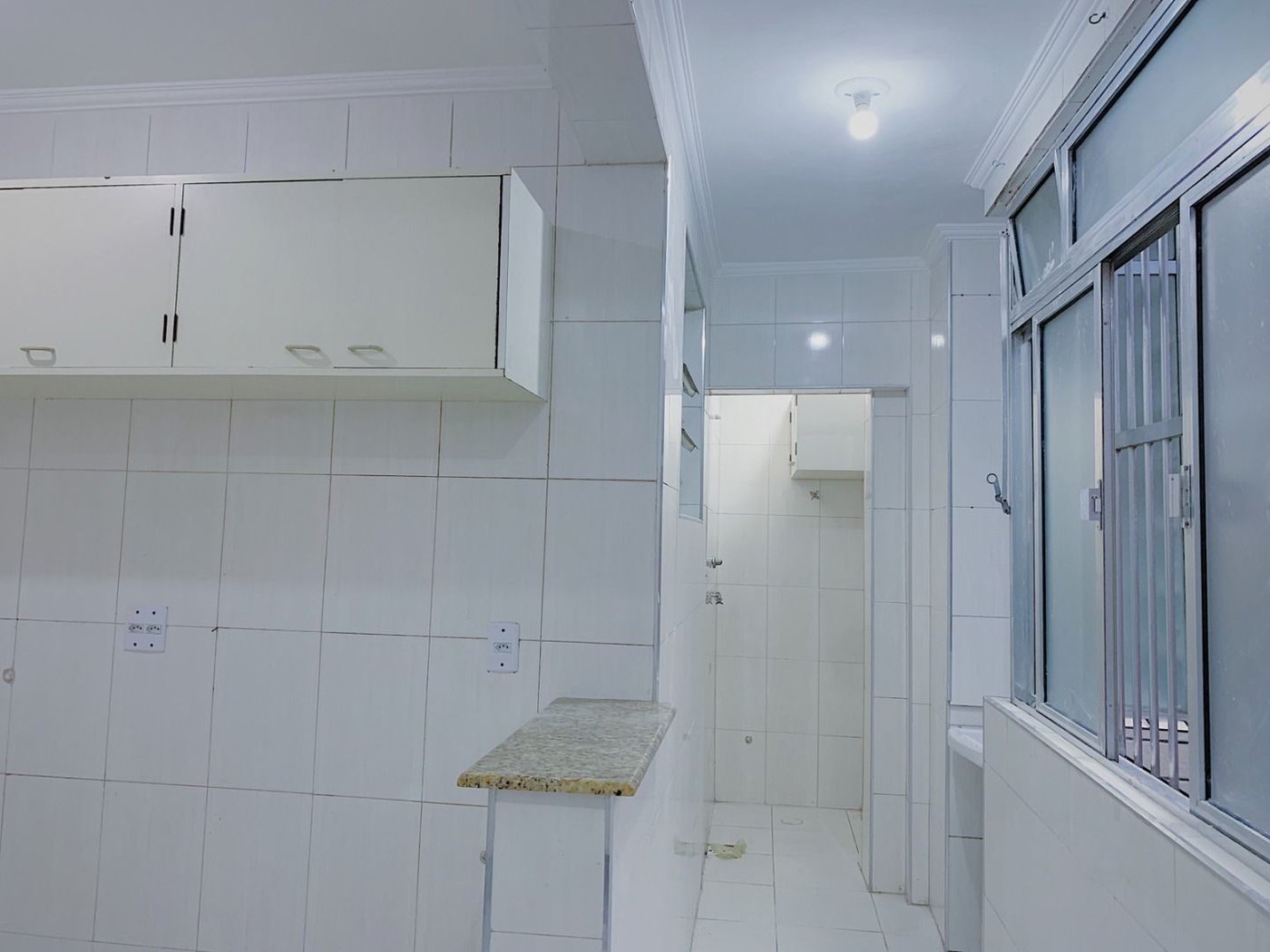 Apartamento com 2 dormitórios à venda, 76 m² por R$ 490.000,00 - Boqueirão - Santos/SP