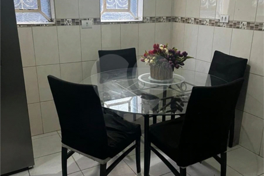 Sobrado à venda com 4 quartos, sendo 2 suítes, em Tremembé, São Paulo, SP
