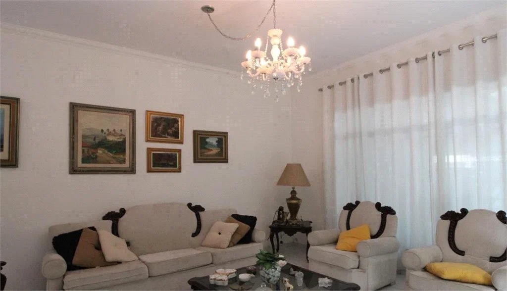 Sobrado à venda com 4 suítes em Vila Cordeiro, São Paulo, SP