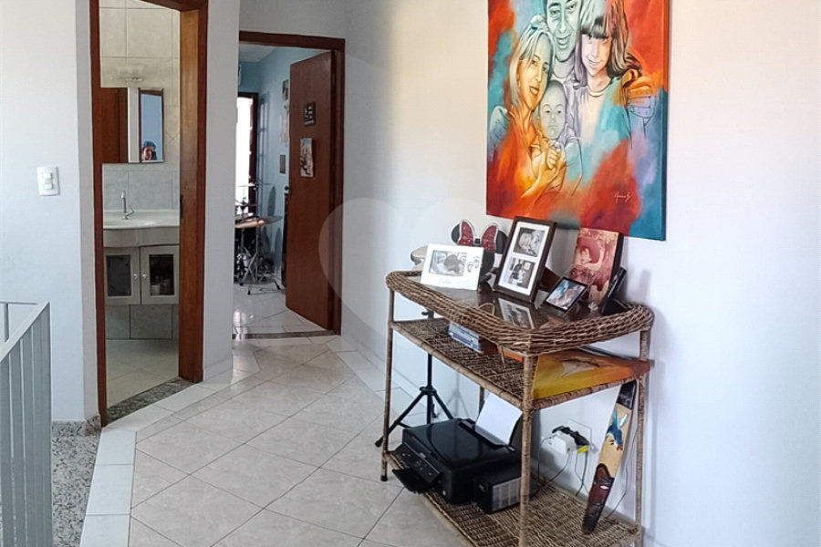 Sobrado à venda com 3 quartos, sendo 1 suíte, em Jardim Regina, São Paulo, SP