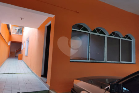 Sobrado à venda com 4 quartos, sendo 1 suíte, em Cidade Jardim Cumbica, Guarulhos, SP