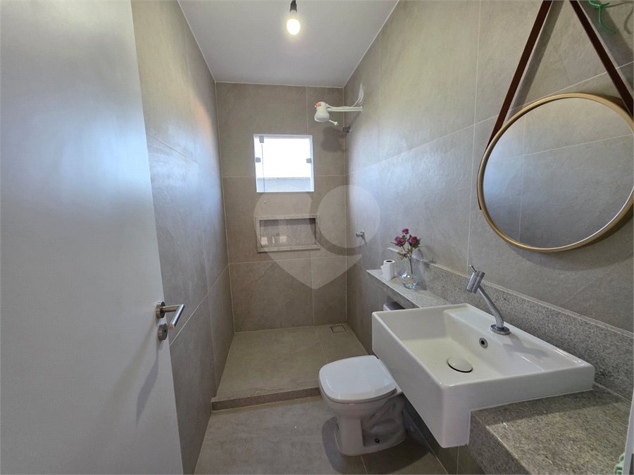 Casa em condomínio à venda com 3 quartos, sendo 1 suíte,  em Ogiva, Cabo Frio, RJ