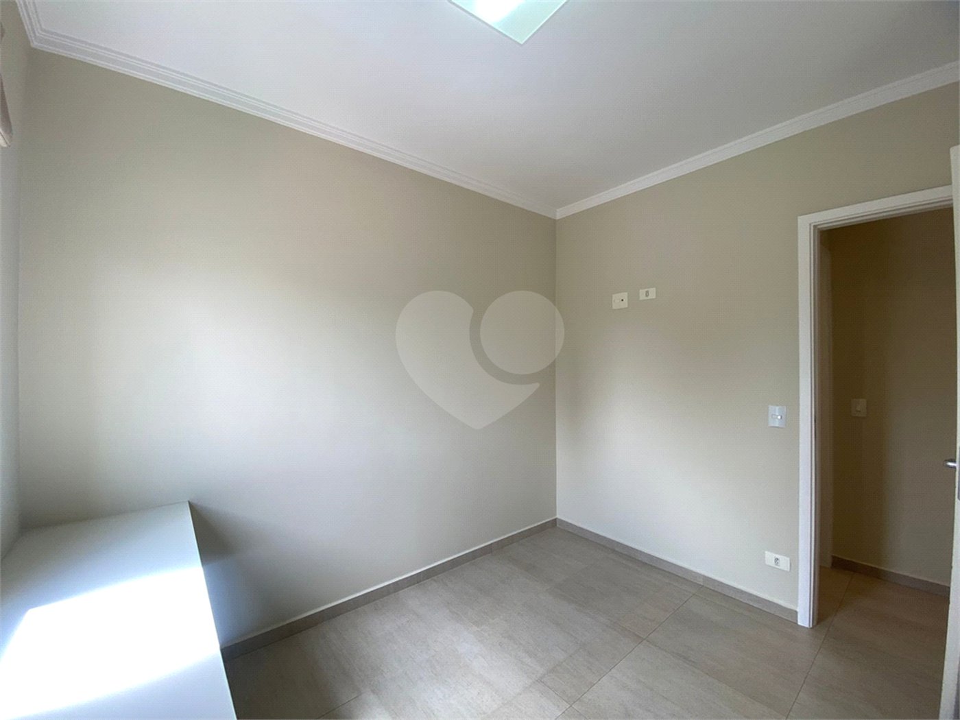 Apartamento à venda ou para alugar com 2 quartos, sendo 1 suíte, em Parada Inglesa, São Paulo, SP