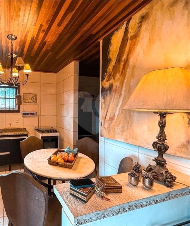 Casa à venda com 3 quartos, sendo 1 suíte,  em Chácara São João, Carapicuíba, SP