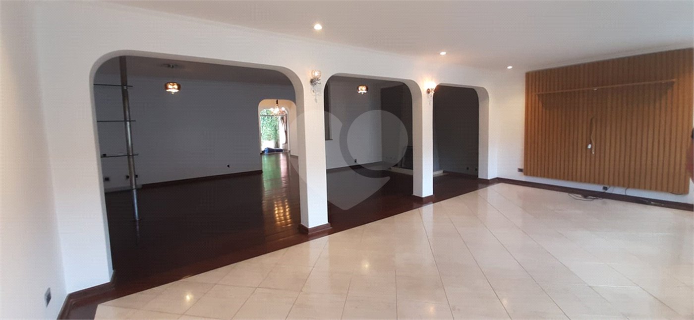 Sobrado à venda ou para alugar com 4 quartos, sendo 3 suítes,  em Jardim Franca, São Paulo, SP