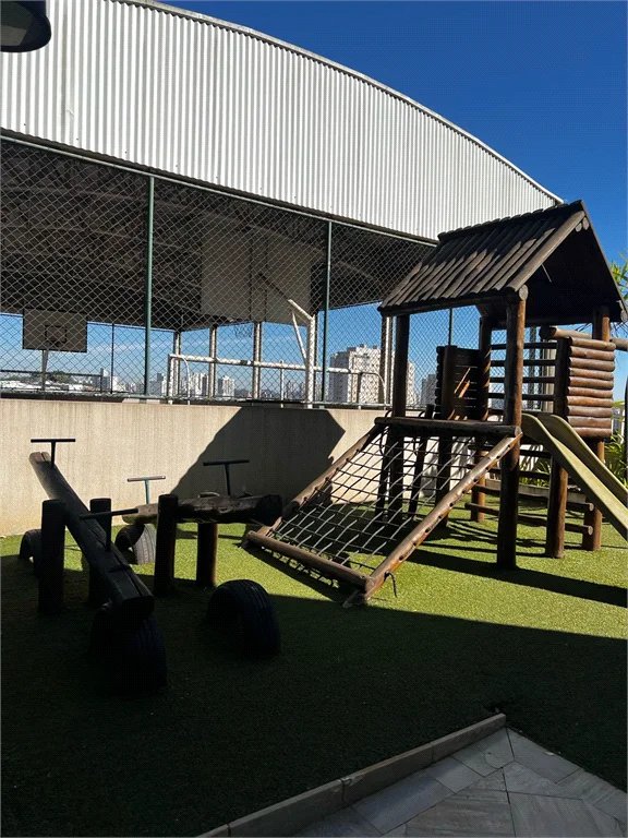 Apartamento à venda com 3 quartos, sendo 2 suítes, em Parque Reboucas, São Paulo, SP