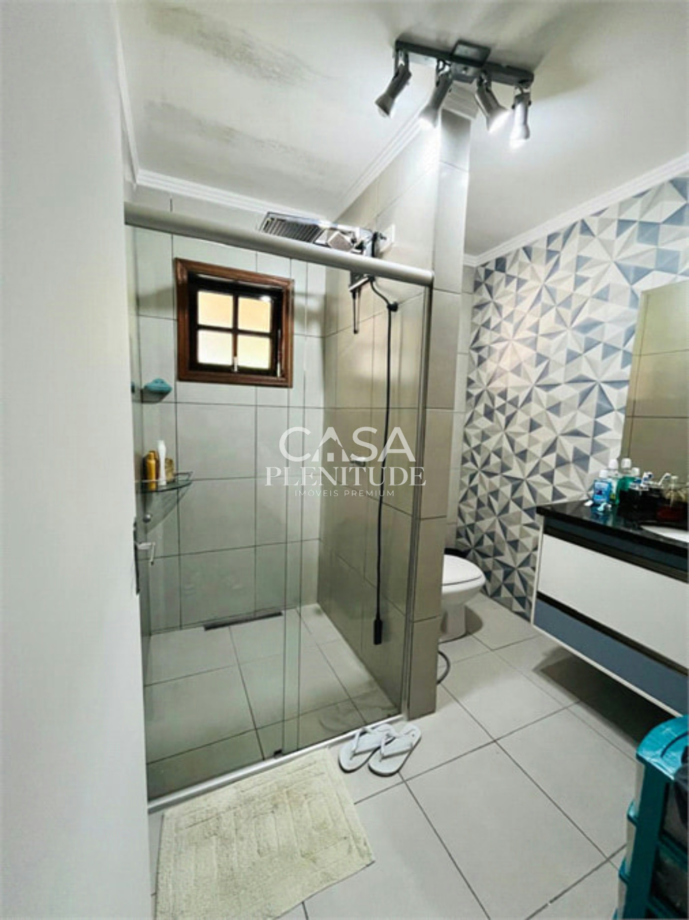 Casa em condomínio à venda ou para alugar com 3 suítes, em Jardim Vale do Lago Residencial, Sorocaba, SP