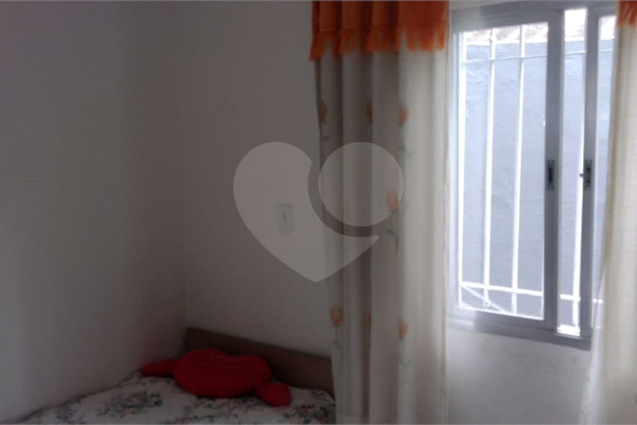 Casa à venda com 3 quartos, sendo 1 suíte, em Jardim Guairaca, São Paulo, SP
