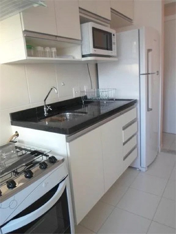 Apartamento para alugar com 2 quartos em Parque Reboucas, São Paulo, SP