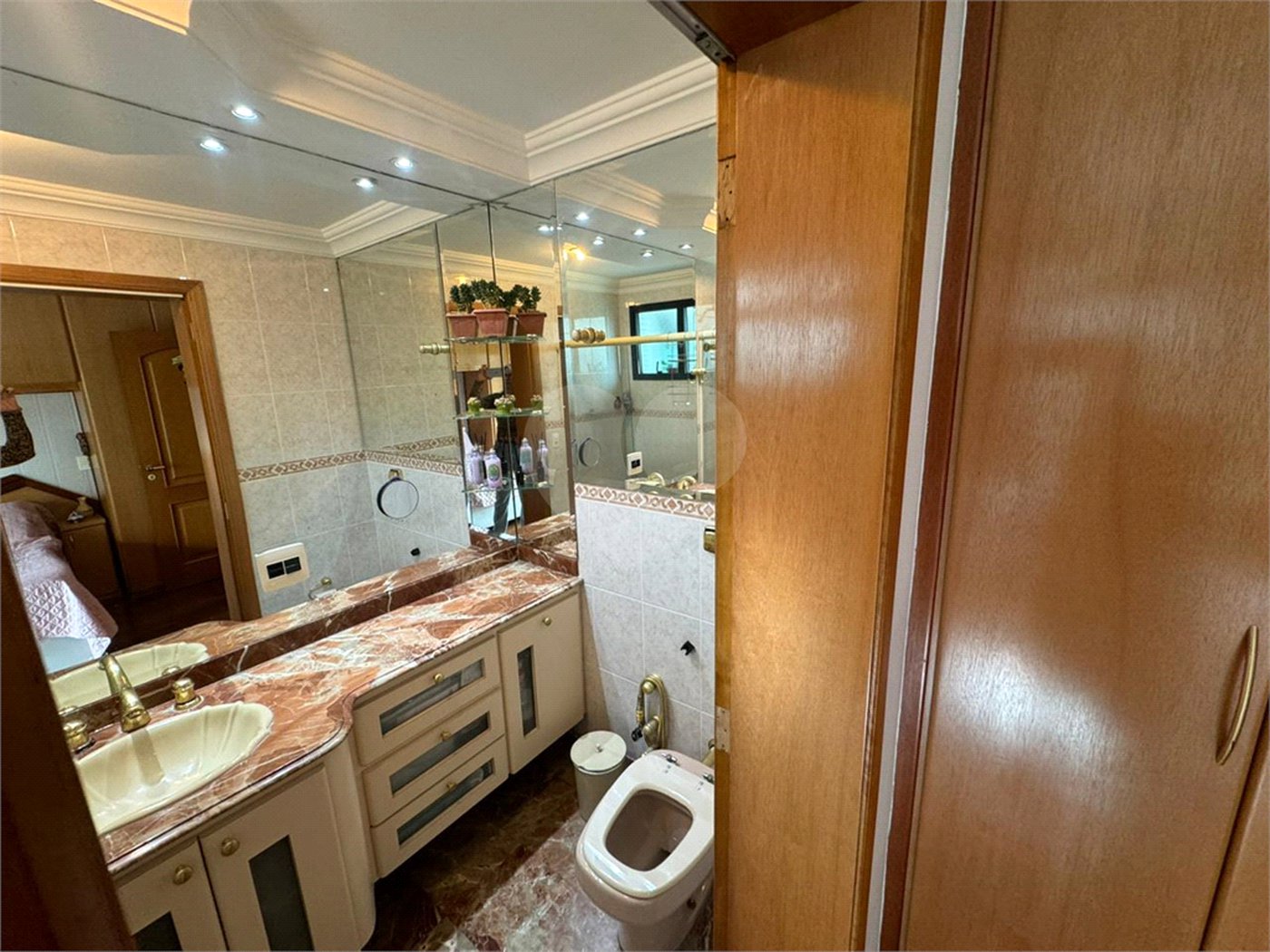 Apartamento à venda com 4 suítes em Água Fria, São Paulo, SP