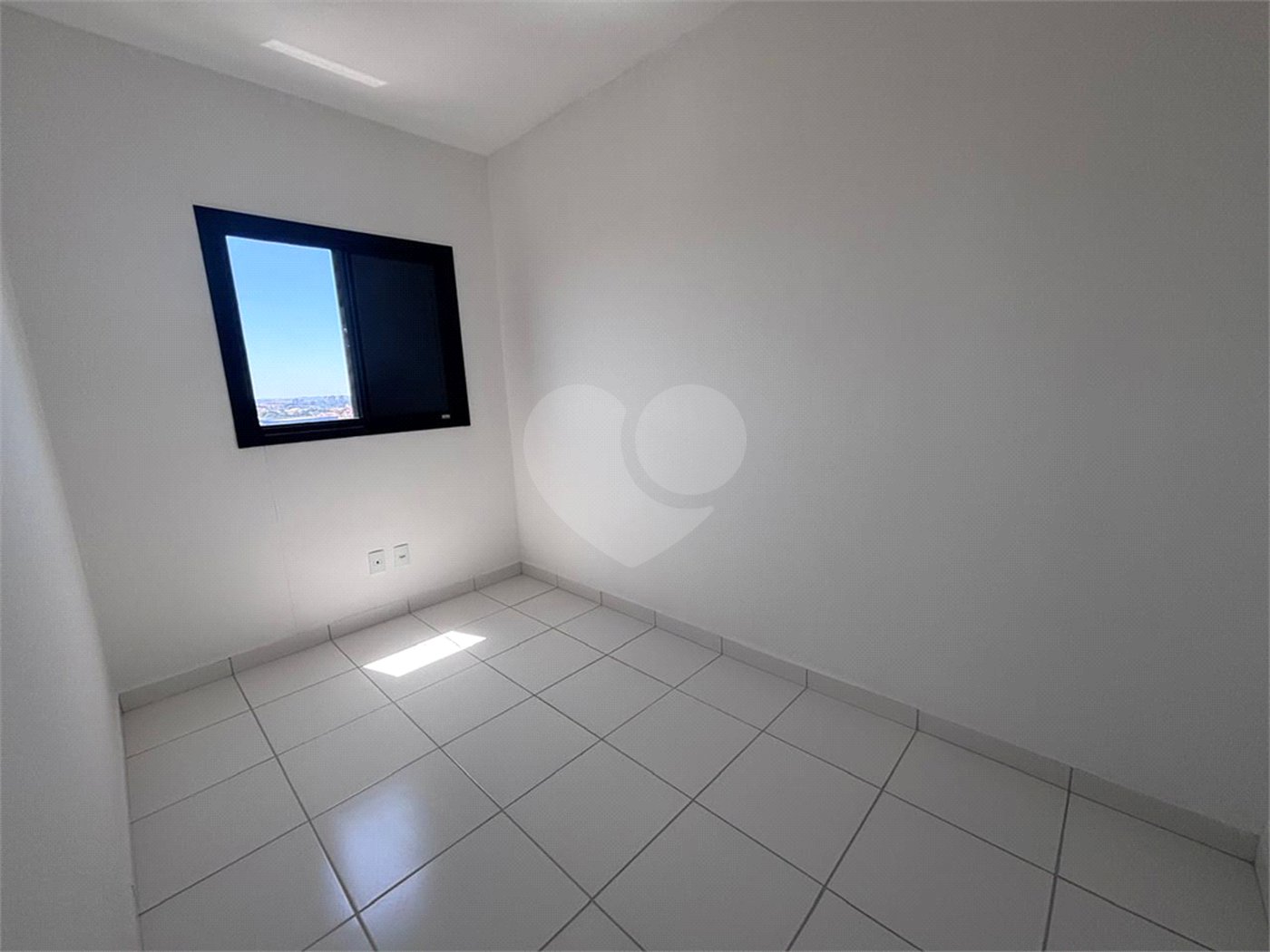 Apartamento à venda com 2 quartos, sendo 1 suíte, em Vila Barão, Sorocaba, SP