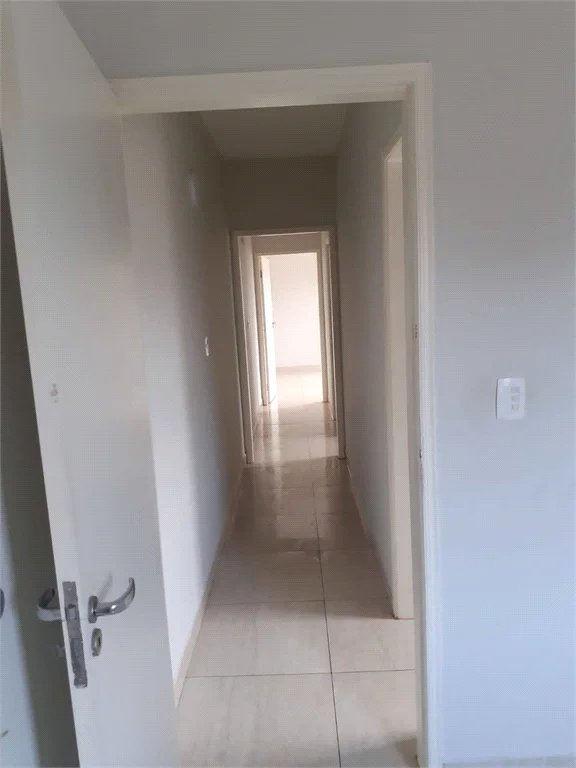 Sobrado à venda com 4 quartos, sendo 1 suíte, em Jardim Germânia, São Paulo, SP