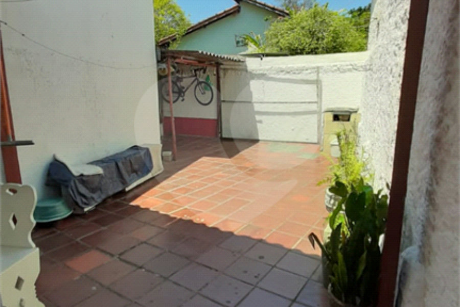Sobrado à venda com 2 quartos em Horto, São Paulo, SP