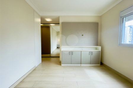 Apartamento à venda com 3 quartos, sendo 4 suítes,  no Centro, São Bernardo do Campo, SP