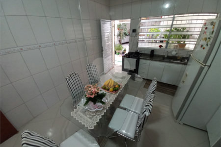 Casa Térrea à venda com 3 quartos em Jardim das Palmas, São Paulo, SP