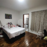 Casa à venda com 3 suítes no condomínio Morada das Hortênsias, São Paulo - SP
