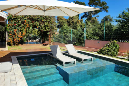 Casa à venda com 4 quartos, sendo 2 suítes, no condomínio Residencial Jardim Primavera, Louveira - SP