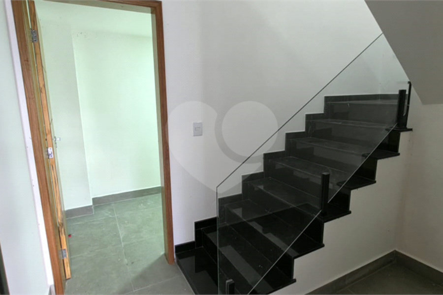 Sobrado à venda com 3 quartos, sendo 1 suíte, em Vila Bonilha, São Paulo, SP