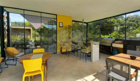 Casa à venda com 3 suítes no condomínio Vale da Santa Fé, Vinhedo - SP