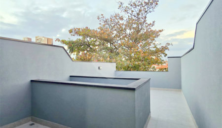 Sobrado à venda com 4 quartos, sendo 2 suítes,  em Vila Monumento, São Paulo, SP