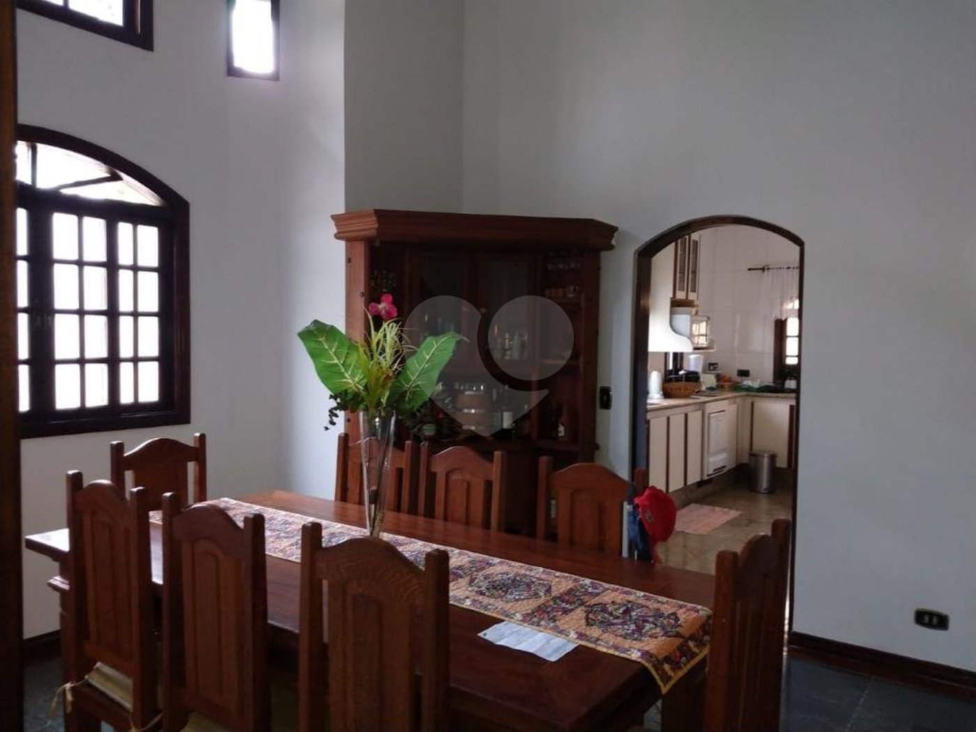 Casa à venda com 4 quartos, sendo 1 suíte, no condomínio Parque Imperial da Cantareira, Mairiporã - SP