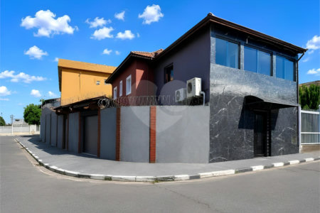 Sobrado à venda com 5 quartos, sendo 2 suítes, em Socorro, São Paulo, SP