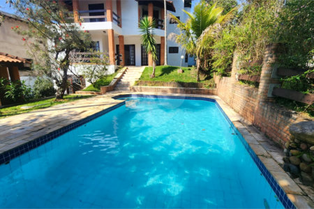 Casa à venda ou para alugar com 3 suítes no condomínio Villagio Capriccio, Louveira - SP