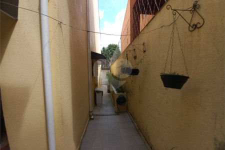 Sobrado à venda com 3 suítes em Jaguaré, São Paulo, SP