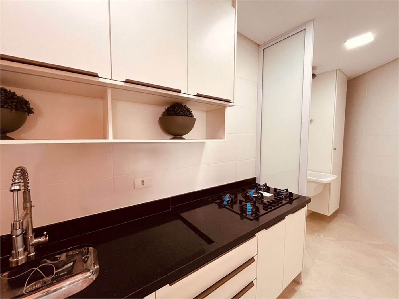 Apartamento com 3 dormitórios à venda, 285 m² por R$ 3.490.000,00 - Jardim Virginia - Guarujá/SP