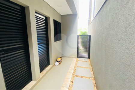 Casa à venda com 3 suítes no condomínio Euroville II, Bragança Paulista - SP