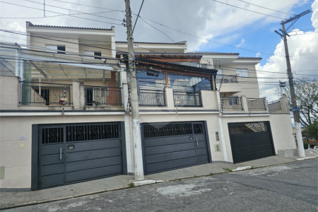 Sobrado à venda com 3 quartos, sendo 1 suíte,  em Vila Nivi, São Paulo, SP