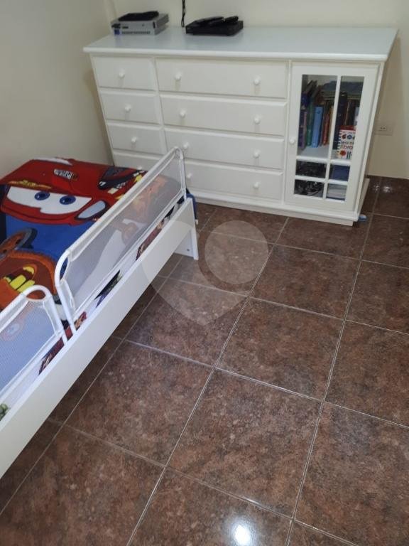 Sobrado à venda com 3 quartos, sendo 1 suíte,  em Tremembé, São Paulo, SP