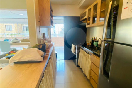 Apartamento à venda com 2 quartos, sendo 1 suíte,  em Vila Andrade, São Paulo, SP