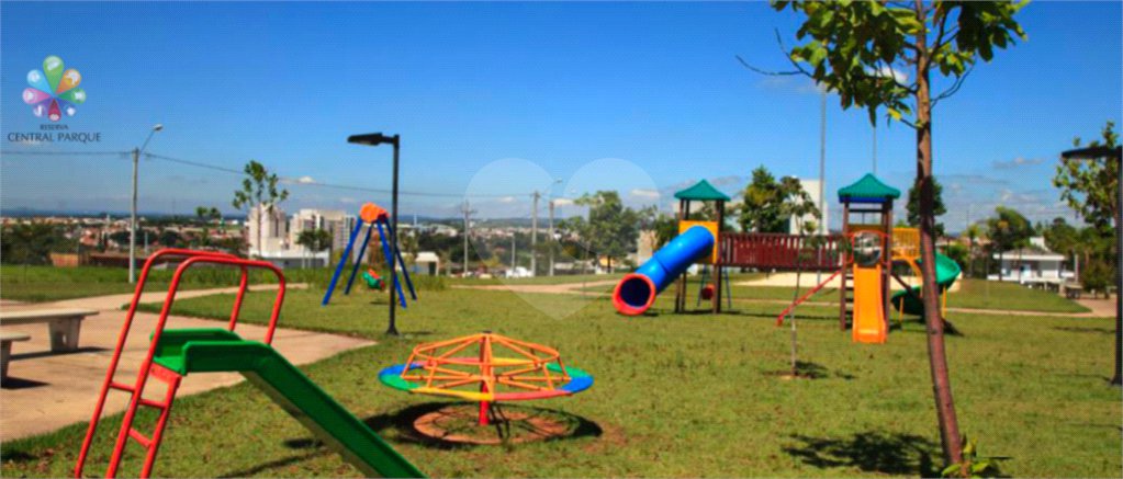 Terreno à venda no condomínio Central Parque, Salto - SP