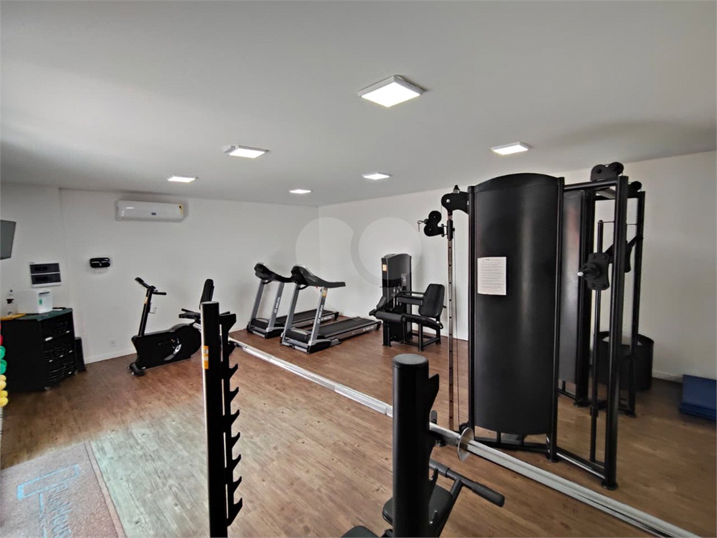 Apartamento à venda ou para alugar com 3 quartos, sendo 2 suítes, em Vila Ginez, Itapetininga, SP