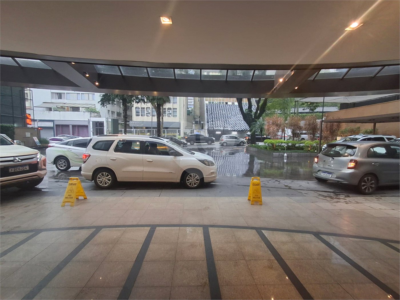 Apartamento à venda ou para alugar com 1 quarto em Cerqueira César, São Paulo, SP