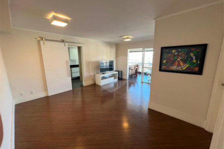 Apartamento à venda ou para alugar com 3 suítes em Santa Teresinha, São Paulo, SP