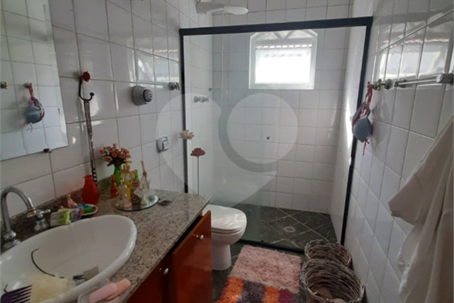 Sobrado à venda com 4 quartos, sendo 2 suítes, em Tremembé, São Paulo, SP