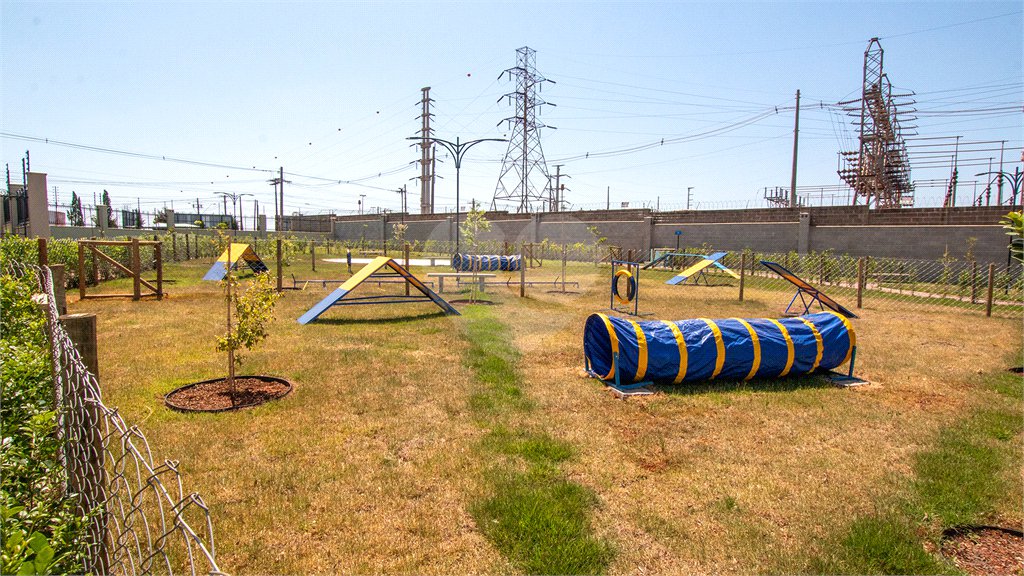 Terreno à venda no condomínio Santorini Residencial Club, Paulínia - SP