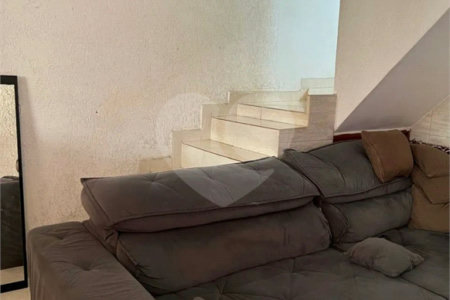 Casa à venda com 3 quartos em Jardim Suína, Taboão da Serra, SP