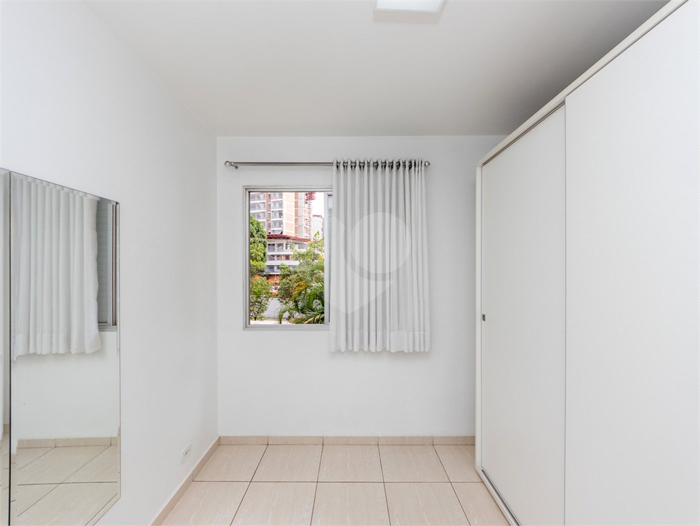 Apartamento à venda com 3 quartos, sendo 1 suíte,  em Vila Clementino, São Paulo, SP