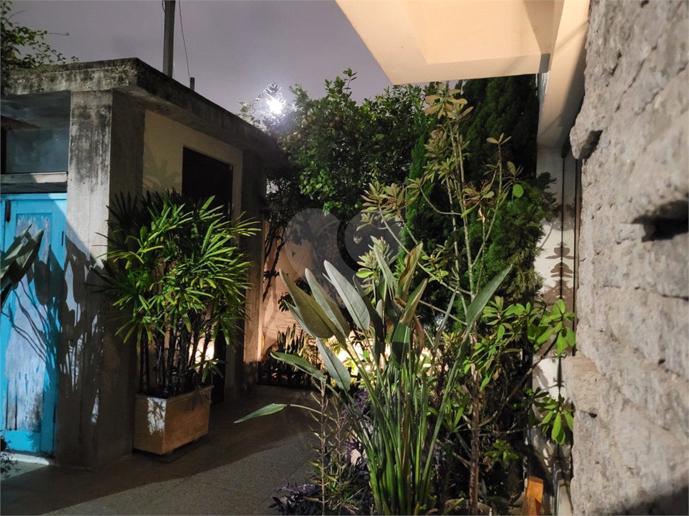 Casa à venda com 3 quartos, sendo 2 suítes, em Vila Mariana, São Paulo, SP